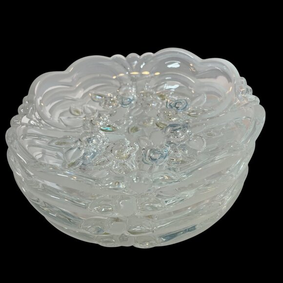 Vintage Clear Glass Floral Dessert Bowls Set Of 4 With Embossed Rose Design 7" - Picture 3 of 8